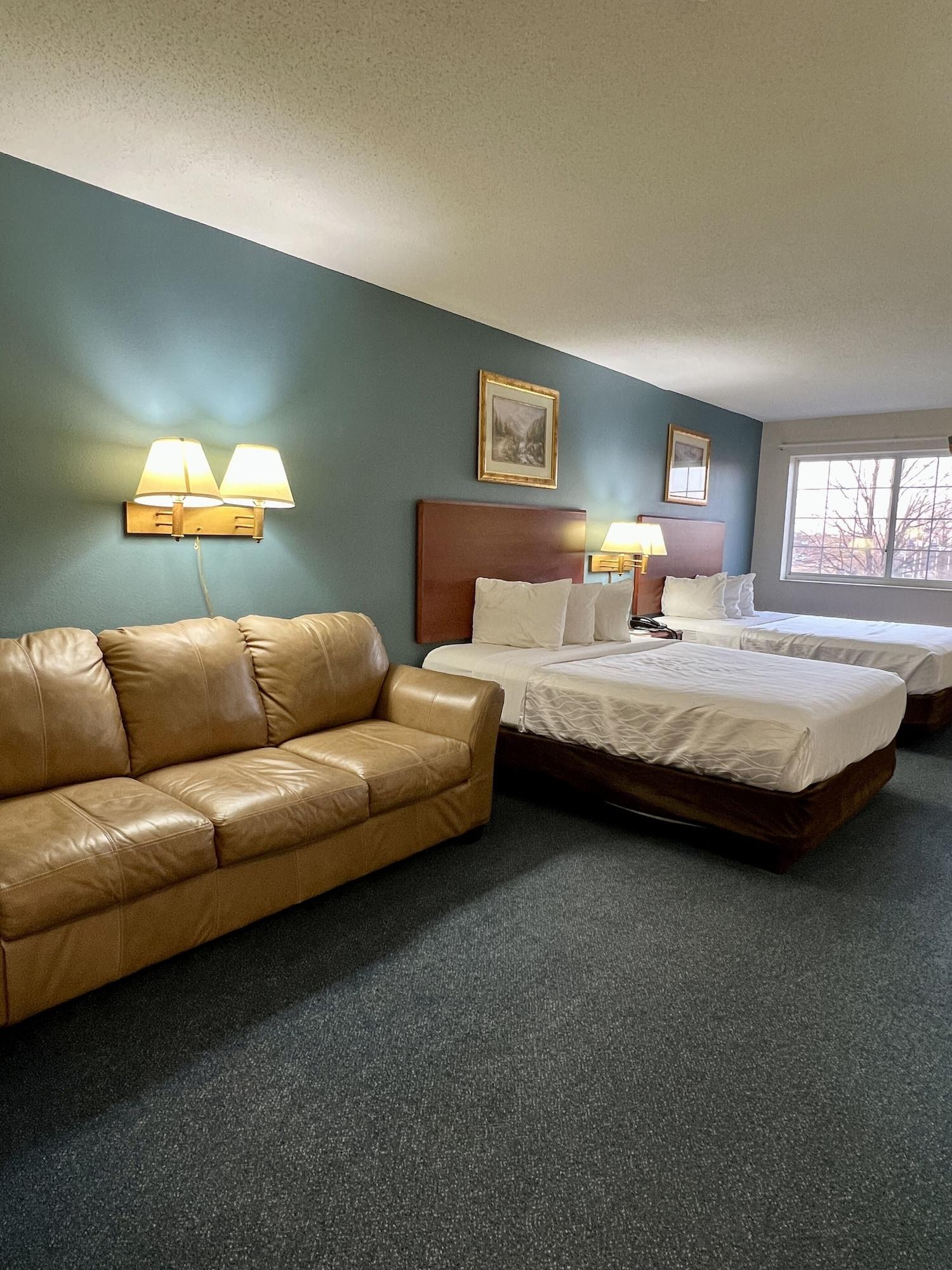 Reston Inn & Suites Spencer Exterior photo